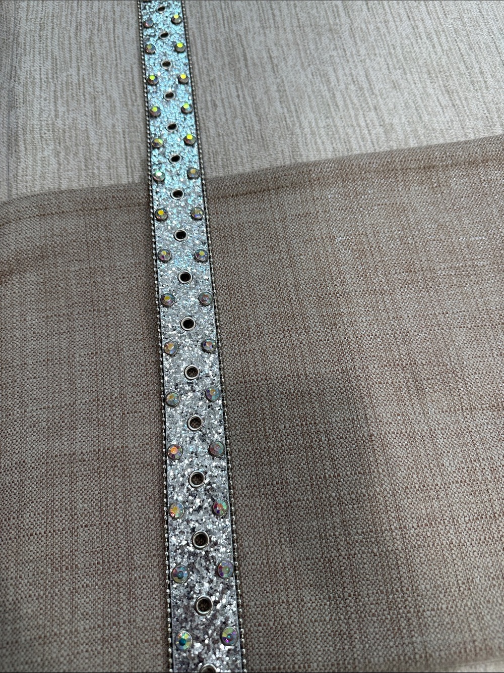 Silver Crystal-Embellished Women's Belt - Picture 9 of 10